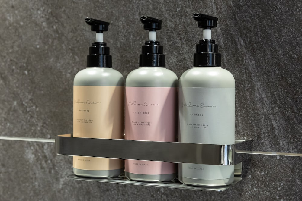 デラックス ダブルルーム クイーンベッド 1 台 禁煙 バスルーム2 | ホテルザフラッグ心斎橋