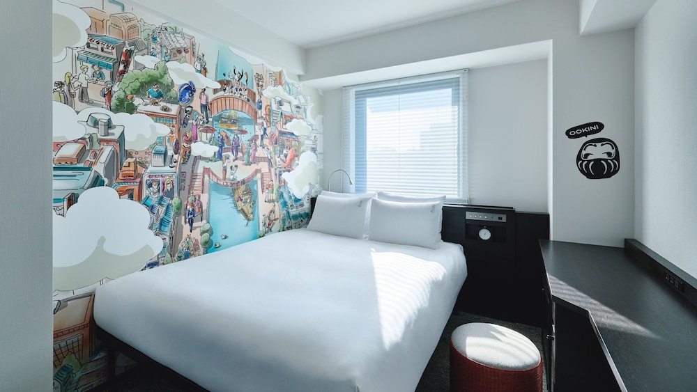 スタンダード ルーム クイーンベッド 1 台 (High Floor) 客室2 | ガーナーホテル 大阪本町駅 by IHG