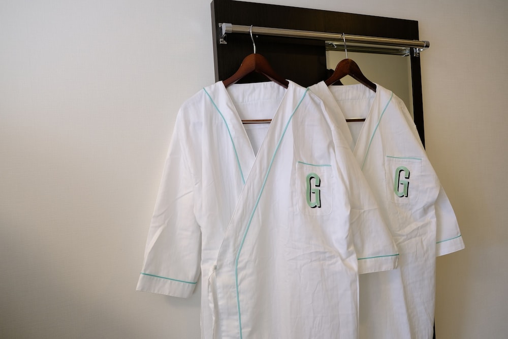 スタンダード ルーム 客室の設備とサービス1 | ガーナーホテル 大阪本町駅 by IHG