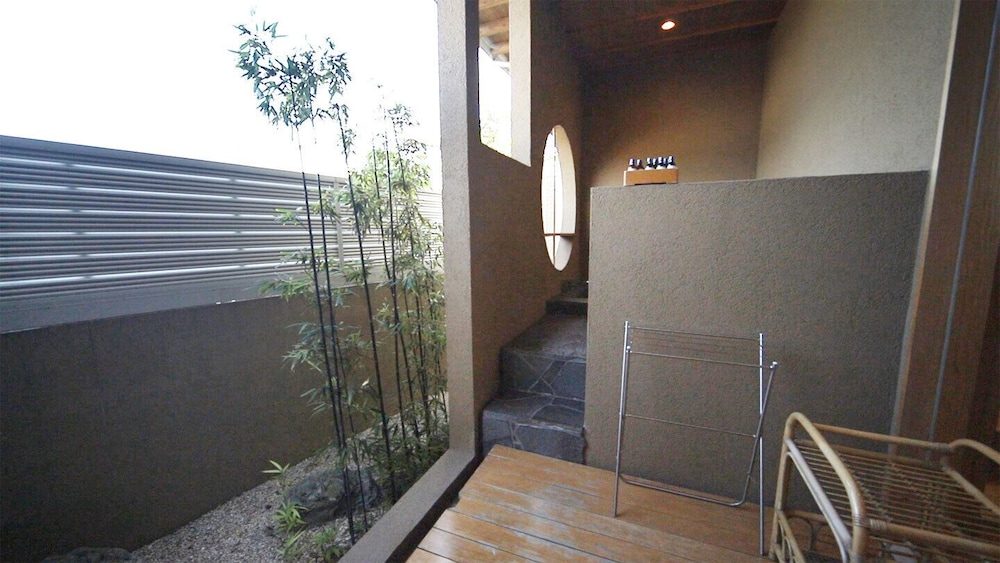 花_露天風呂温泉付スイート 禁煙 バスルーム0 | 宮島別邸 旅籠 桜