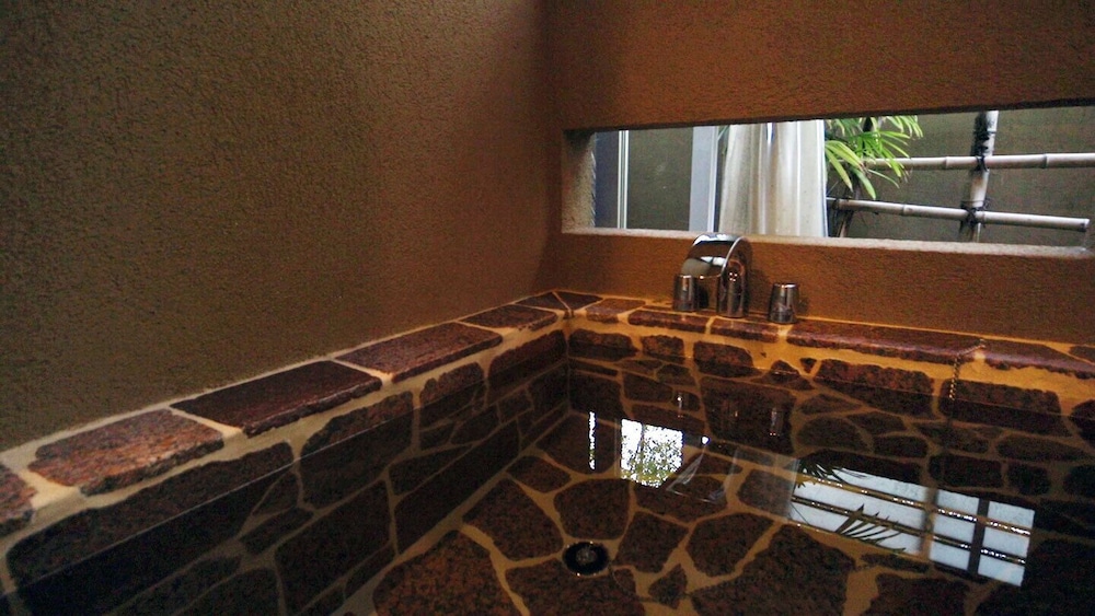 月_露天風呂温泉付スイート 禁煙 | 宮島別邸 旅籠 桜