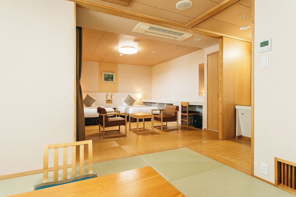 露天風呂付き特別和洋室 禁煙 客室2 | 亀の井ホテル 柳川