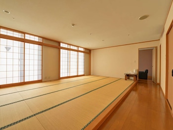 鴨川カントリーホテル