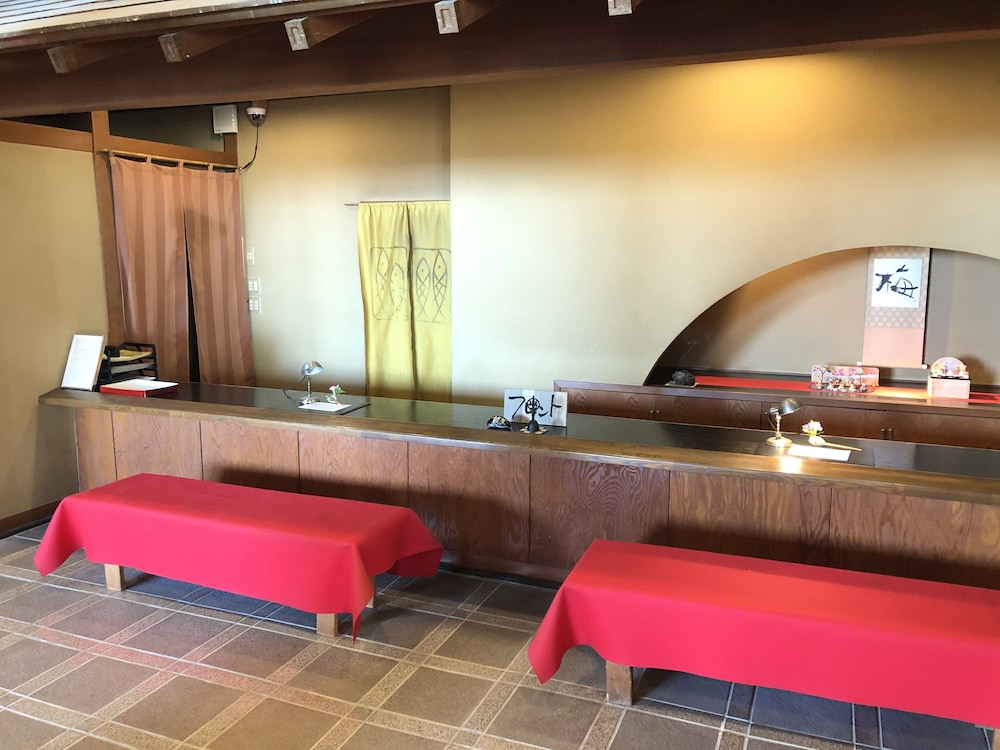 フロント1 | 季粋の宿 紋屋