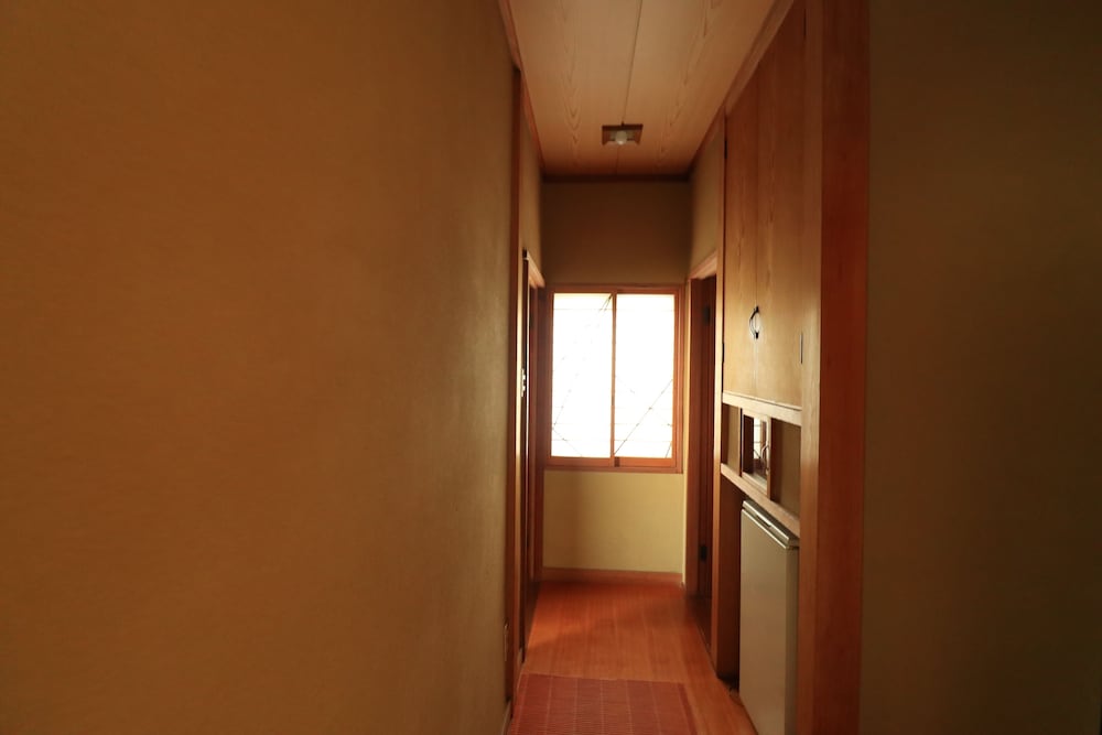 露天風呂付き離れ（10畳） 客室2 | 季粋の宿 紋屋