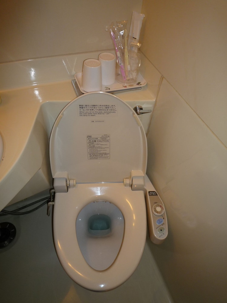 ツインルーム バスルーム1 | ホテル志賀サンバレー