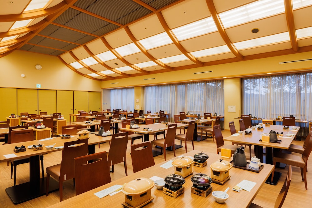 レストラン1 | 亀の井ホテル 大和平群