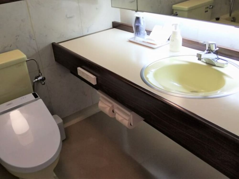 シングルルームB 禁煙 (ベッド幅120cm) バスルーム0 | Rホテルズイン北海道旭川