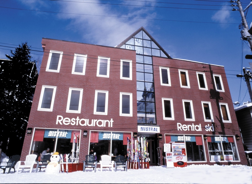 メインイメージ | ミストラル