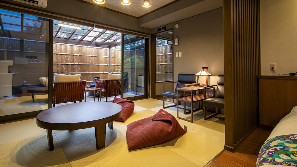 和洋室 露天風呂付 客室15 | 高千穂 離れの宿 神隠れ