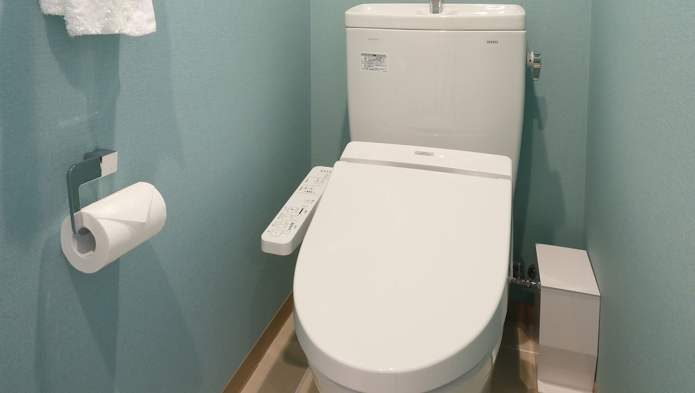 2F客室 KEI (2シングルベッド) バスルーム1 | La Krasse 墨田