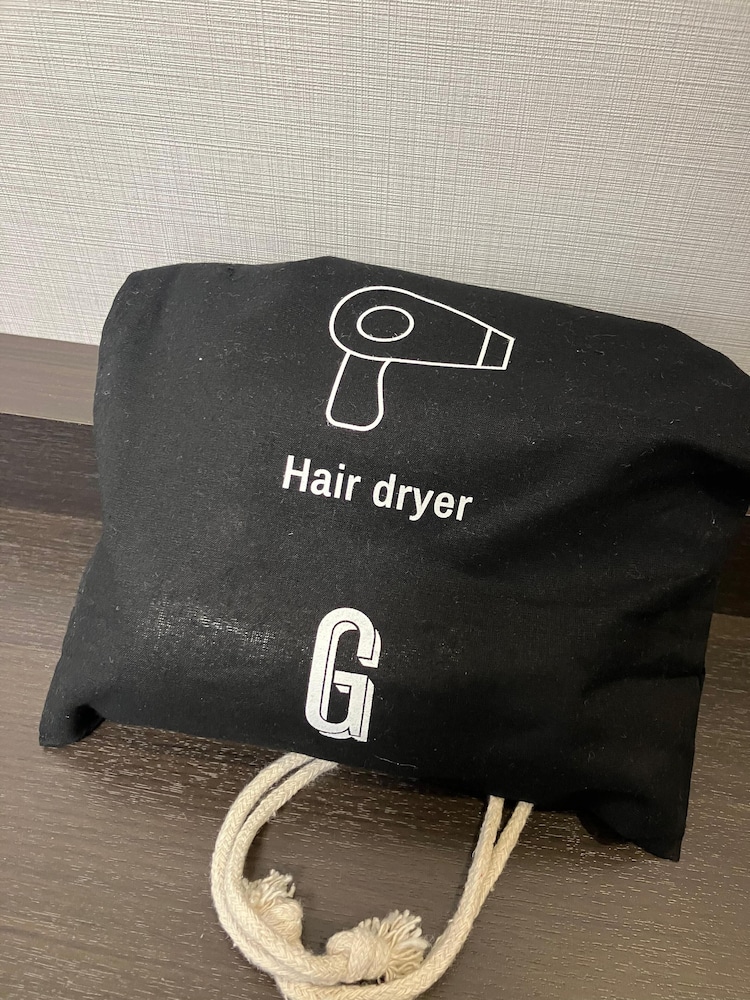 スタンダード ルーム ダブルベッド 1 台 客室の設備とサービス1 | Garner Hotel 大阪本町北船場 by IHG
