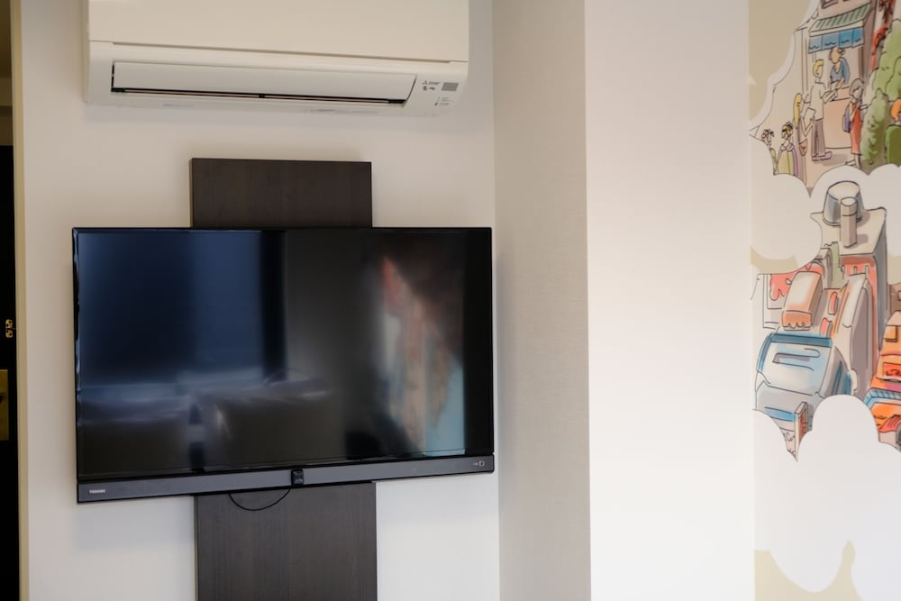 スタンダード ルーム ダブルベッド 1 台 テレビ1 | Garner Hotel 大阪本町北船場 by IHG