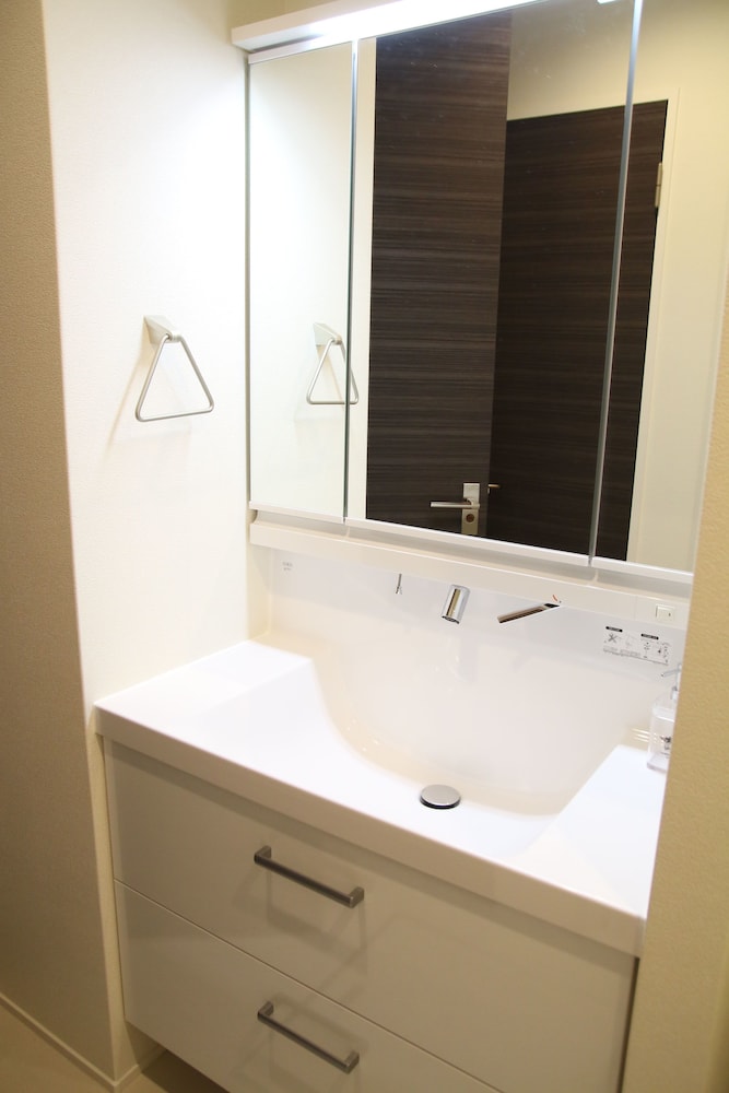 スーペリア101 禁煙 バスルームのシンク0 | Ambiera銅座