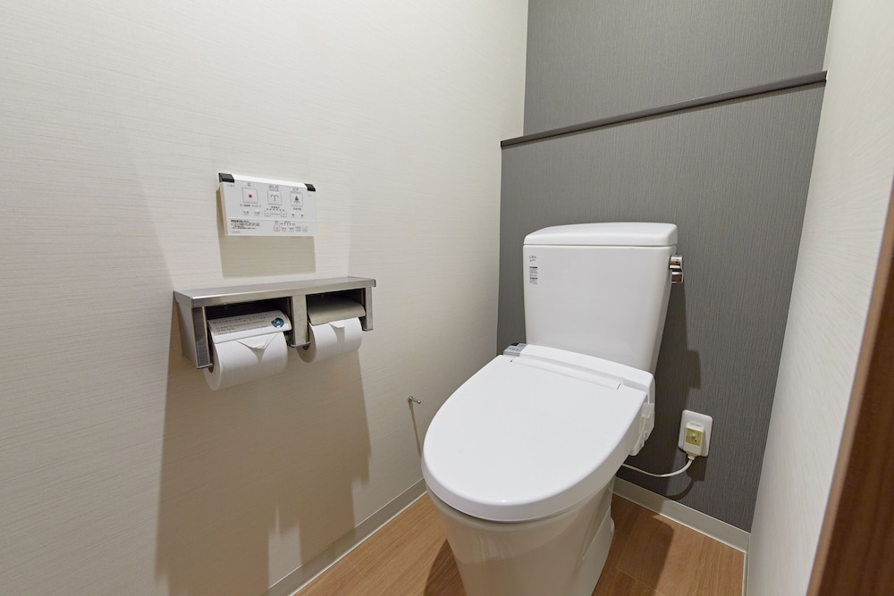 デラックス ツインルーム 禁煙 バスルーム2 | 相鉄フレッサイン 北浜