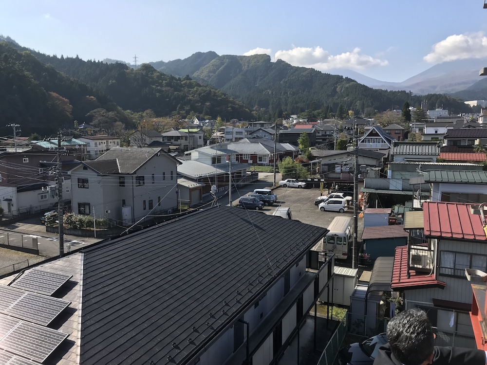 和室 (ツイン) ルーム 共用バスルーム マウンテン ビュー0 | ホテルファミテック日光駅前