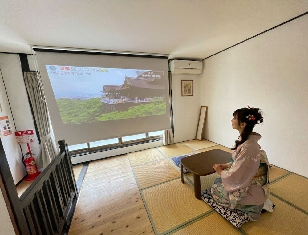 エコノミー タウンホーム 1 ベッドルーム 客室5 | ゲストハウス コネクション 烏丸五条