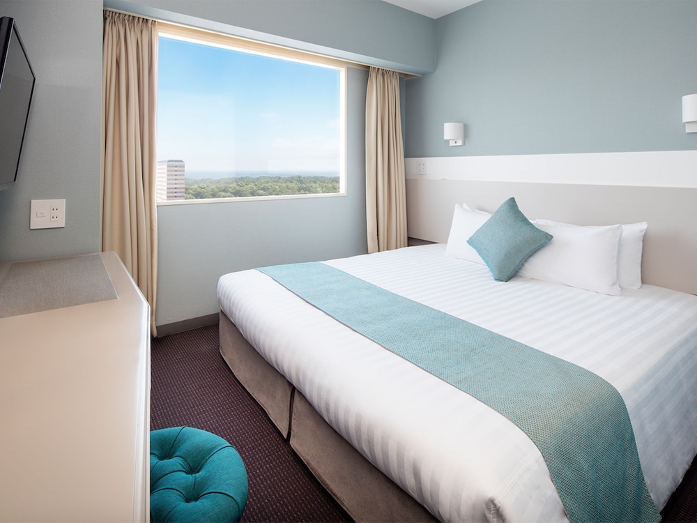 [禁煙] コンフォート セミダブル 客室1 | ホテルフランクス