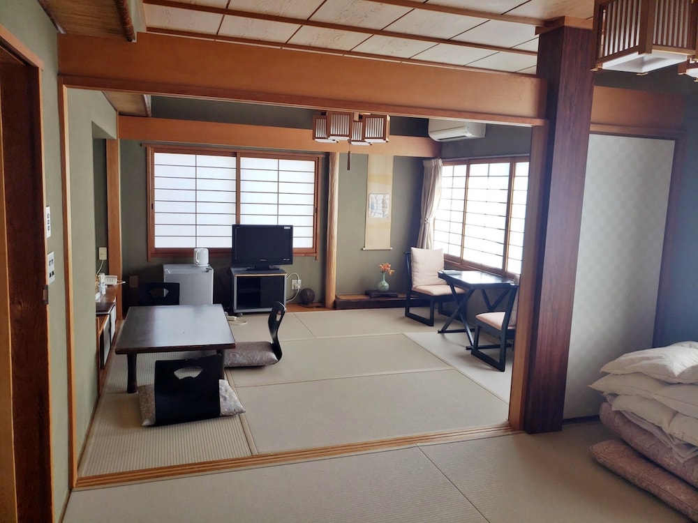 トラディショナル ルーム | 生駒のお宿 城山旅館