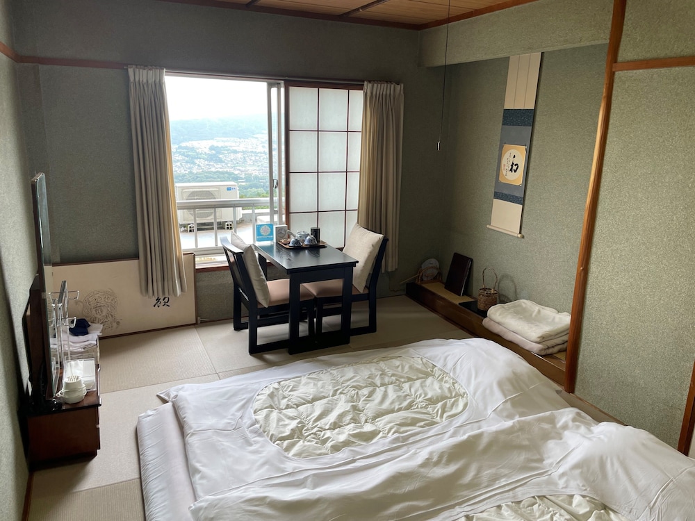 和室 共用バスルーム | 生駒のお宿 城山旅館