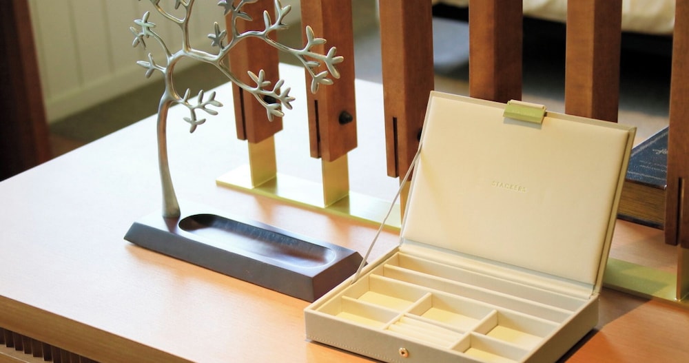 プレミアム スイート ベッド (複数台) 客室の設備とサービス2 | ヴィラ・ザ・クラブ軽井沢