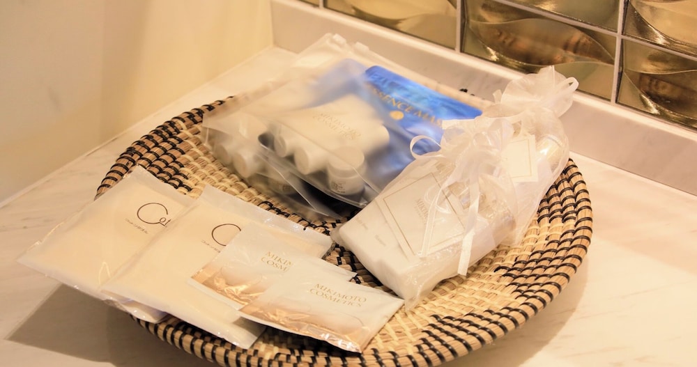 プレミアム スイート ベッド (複数台) 客室の設備とサービス1 | ヴィラ・ザ・クラブ軽井沢