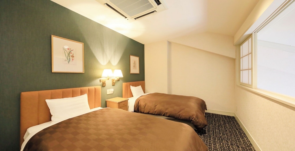 スーペリア ツインルーム シングルベッド 2 台 客室3 | ヴィラ・ザ・クラブ軽井沢