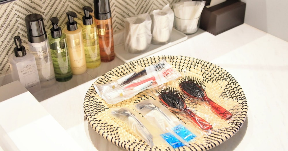 スタンダード スイート ベッド (複数台) 客室の設備とサービス1 | ヴィラ・ザ・クラブ軽井沢