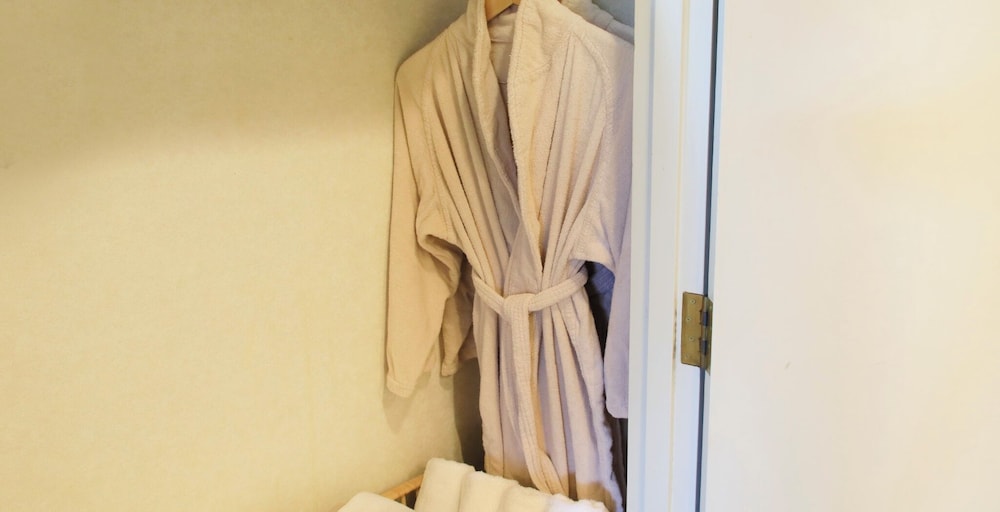 スーペリア ツインルーム シングルベッド 2 台 客室の設備とサービス0 | ヴィラ・ザ・クラブ軽井沢