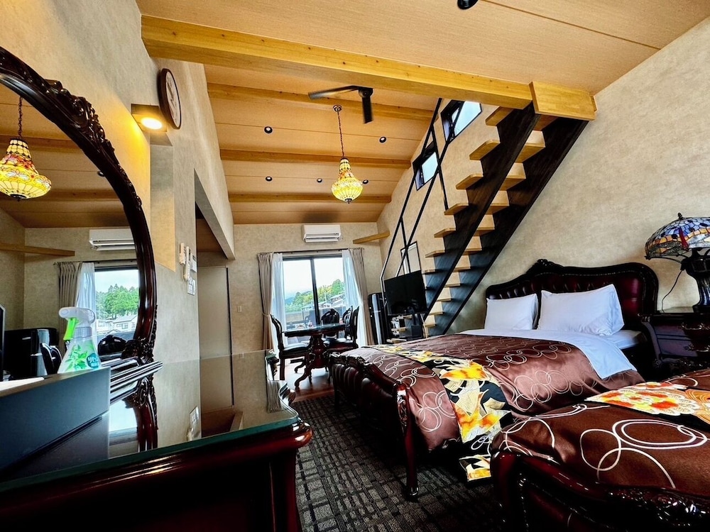 New annex館- 202　ラグジュアリーツイン ロフト付　禁煙　ペット不可 客室1 | 和モダンな温泉旅館 湯布院らんぷの宿