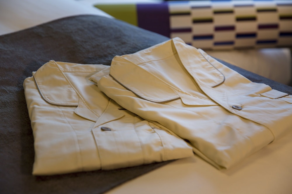 お部屋タイプおまかせ (ツインまたはダブル) (禁煙) 19平米 | ホテルモントレ　ル・フレール大阪