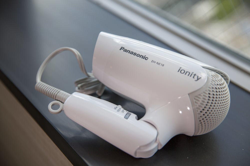 お部屋タイプおまかせ (ツインまたはダブル) (禁煙) 19平米 客室の設備とサービス3 | ホテルモントレ　ル・フレール大阪