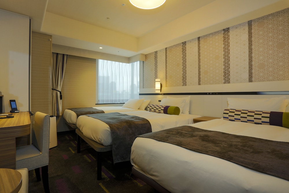 コーナーツインルーム＋エキストラベッド（禁煙）26平米 客室2 | ホテルモントレ　ル・フレール大阪