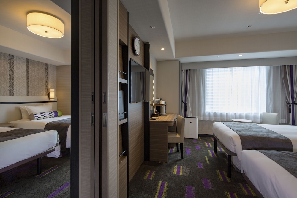 コネクティングルーム（禁煙）26平米 客室1 | ホテルモントレ　ル・フレール大阪