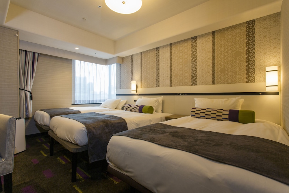 コーナーツインルーム＋エキストラベッド（禁煙）26平米 | ホテルモントレ　ル・フレール大阪