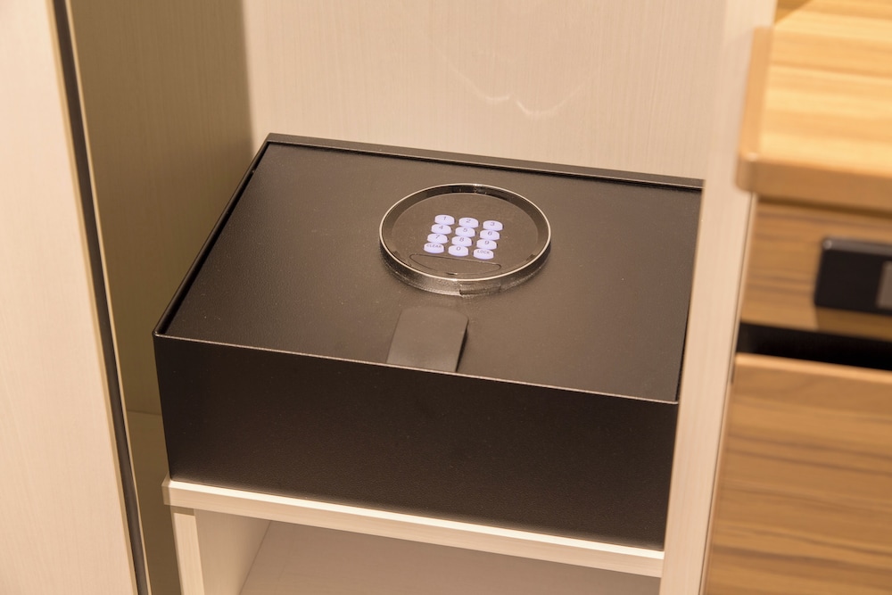 スーペリアツインルーム(禁煙)25平米 客室2 | ホテルモントレ ル・フレール大阪