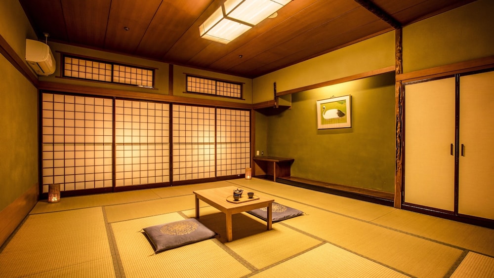 [禁煙] スタンダード和室15畳 内風呂あり | 大江戸温泉物語 宇奈月グランドホテル