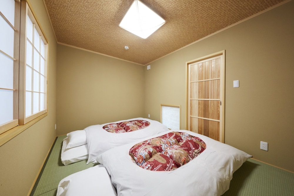 町屋 客室1 | 鈴　宮川町　椿