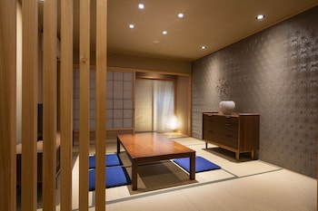 鈴　宮川町　椿