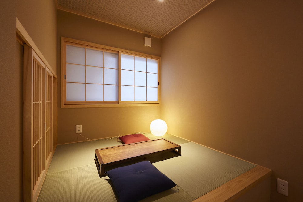 町屋 客室6 | 鈴　宮川町　椿