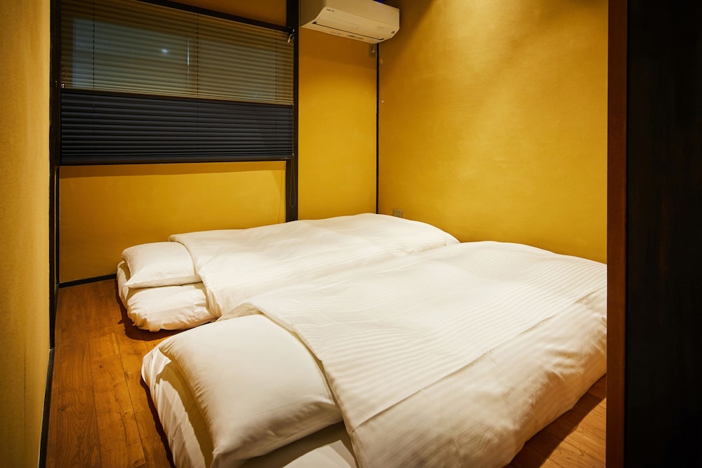 デラックス スイート 客室4 | 二条式部庵