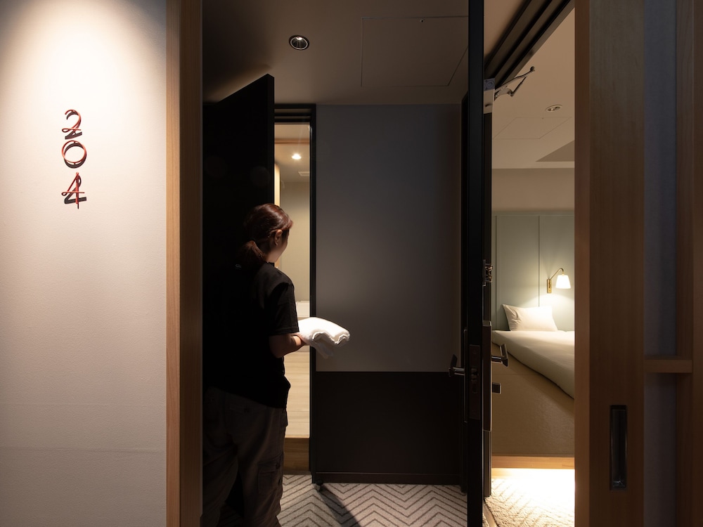 Moderate with Japanese-style (Adjoining Private Bathroom) 客室6 | RAKURO 京都 by THE SHARE HOTELS