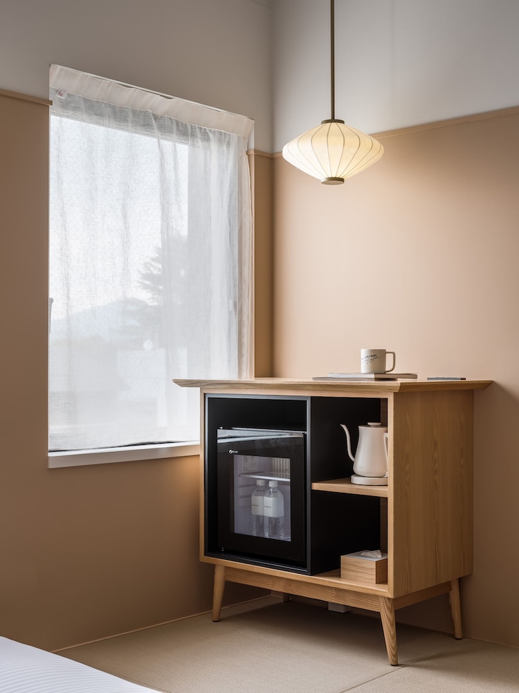 Moderate with Japanese-style (Adjoining Private Bathroom) 客室2 | RAKURO 京都 by THE SHARE HOTELS