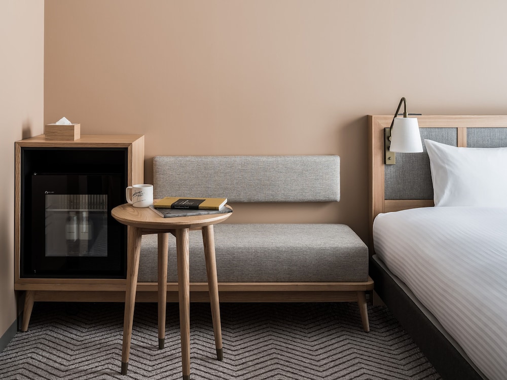 Standard Queen 客室2 | RAKURO 京都 by THE SHARE HOTELS