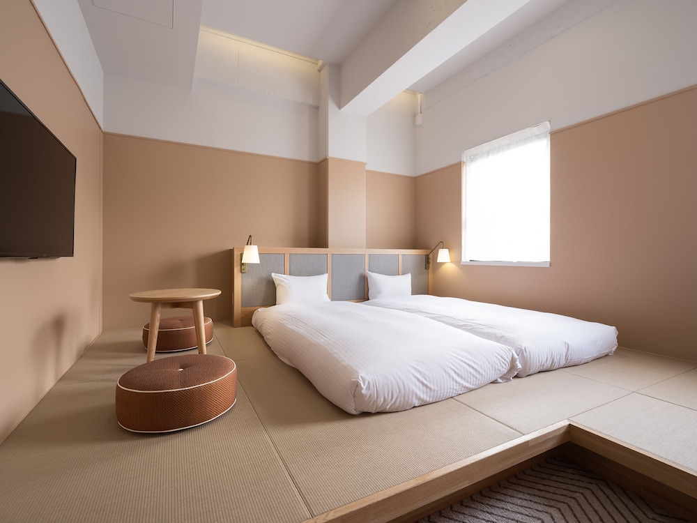 Moderate with Japanese-style (Adjoining Private Bathroom) 客室1 | RAKURO 京都 by THE SHARE HOTELS