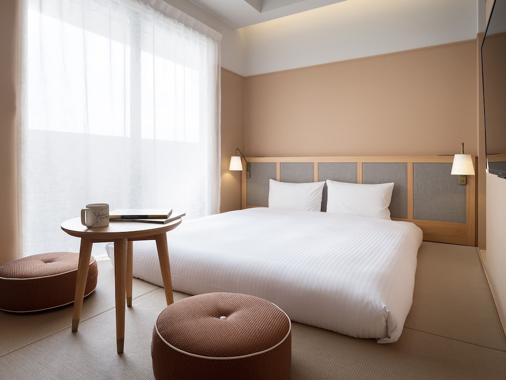 Standard Queen with Japanese-style | RAKURO 京都 by THE SHARE HOTELS