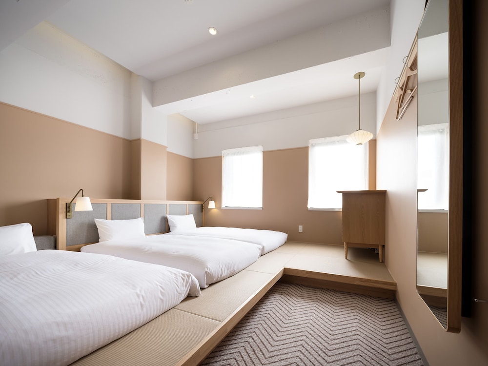 Moderate with Japanese-style (Adjoining Private Bathroom) 客室3 | RAKURO 京都 by THE SHARE HOTELS