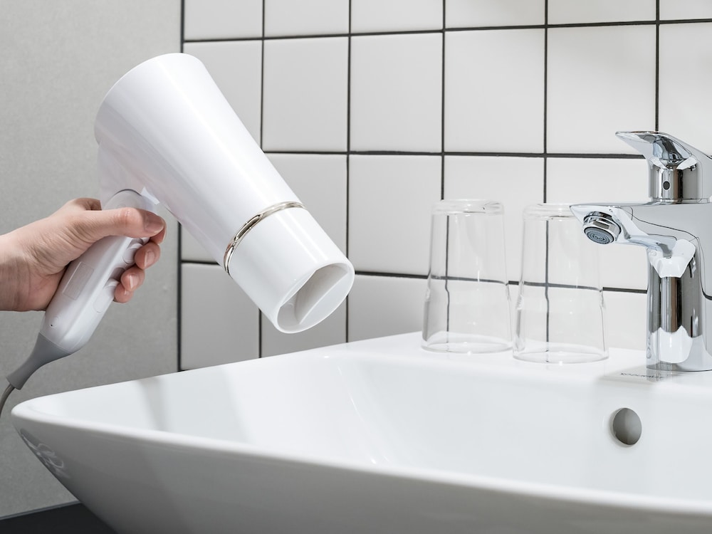 Standard Queen 客室3 | RAKURO 京都 by THE SHARE HOTELS