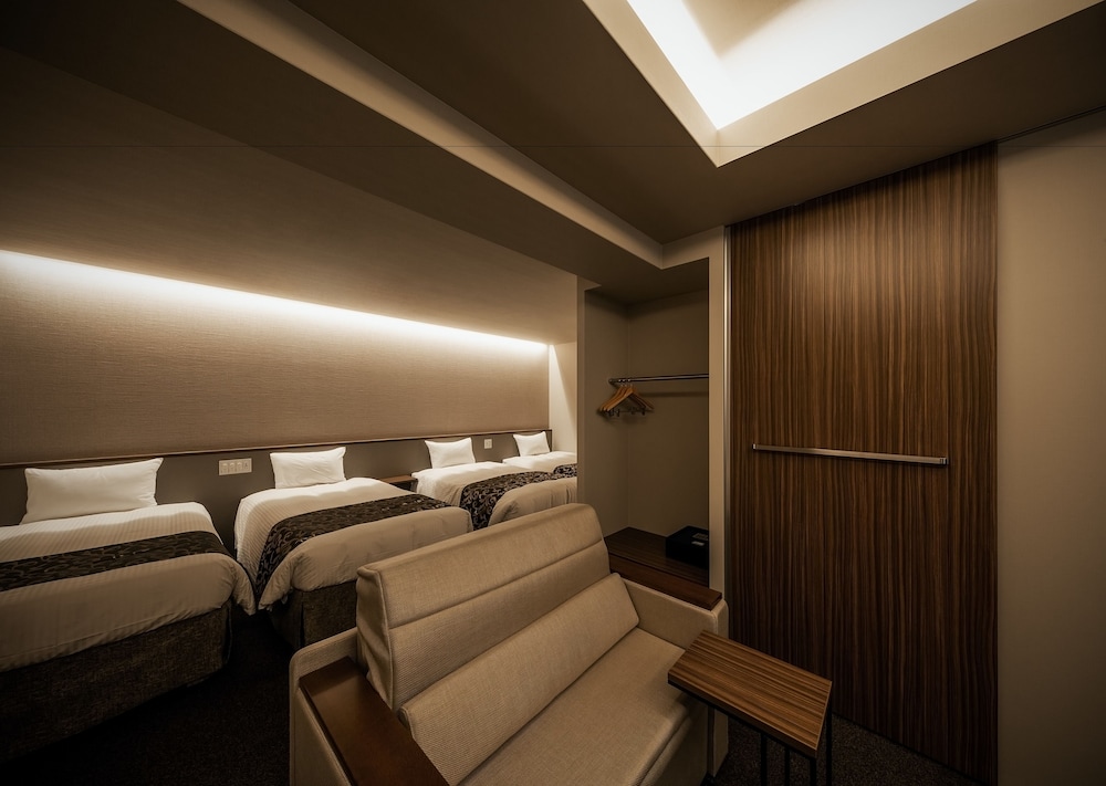 エコノミー 4 人部屋 客室1 | ポルタ イン 弁天町