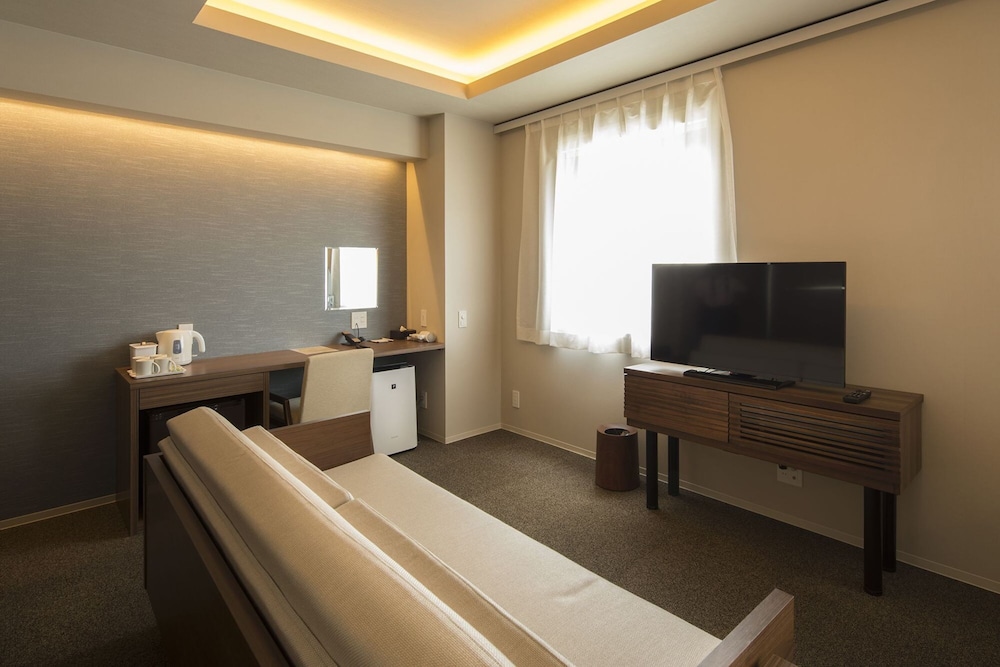 エコノミー 4 人部屋 リビングルーム0 | ポルタ イン 弁天町